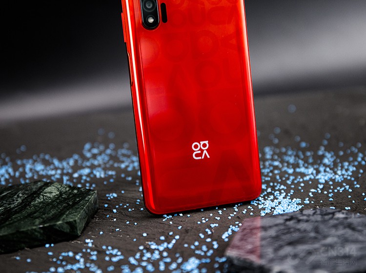 ��������������nova��Ӣ��logo���⣬����������Ҳӵ��nova�����Ļ��ƣ���ֵ�ܸߡ�