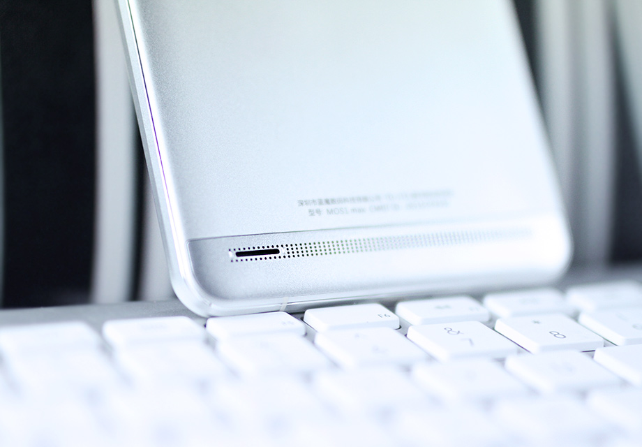 ���������ĵײ���״��ϸ�ܿ�������ħMOS1 Max�������������ʳ��ڣ������������������