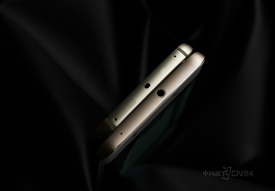 ���ǻ����ϲ���߿���SIM���ۺͺ���ң��װ�ã���vivo���Ƕ����ӿڡ�