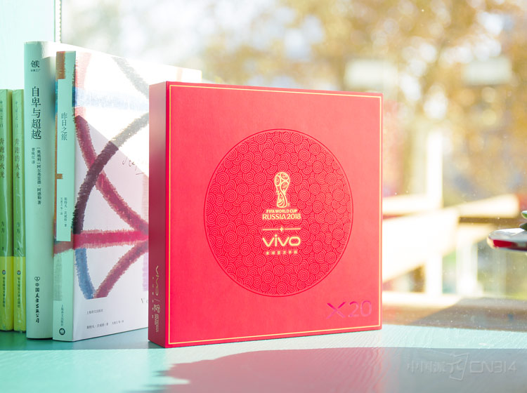 ��ؽ�����vivoҲӦ�����Ƴ���X20��ҫ��棬�����İ�װ����ȥ�ͷǳ�ϲ�졣