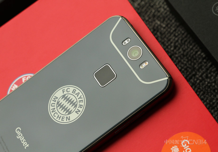 ����������ͷ���ɶԳ���ƣ��Եó��ȳ��أ�ȴ�ֲ�ʧʱ�У���Լ�����¡�