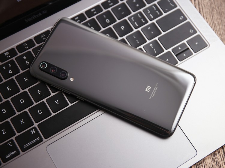 �ֻ�����ӵ�й⻬ϸ����ָУ����Ҫ�鹦�ڸû���ȫ��������ˣ������������������ĸ��߿�ӵ�м��µĻ��棬��������û��˿�������ָо���������Ǹ���������п������ںϡ�