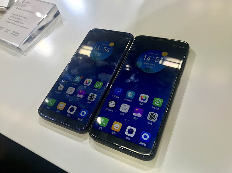 �û����䱸4050mAh���أ����Դ���ȫ�����к��еĳ���������