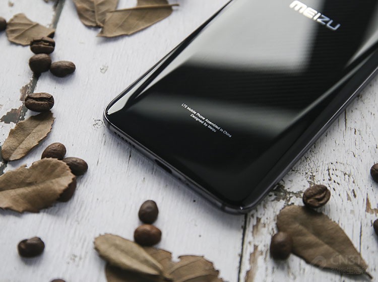 ����������·����ǳ�����Ϣ��IMEI��ȵȣ���һ������һֱ������ô���ģ���������Ʒ��Ҳ����ˡ���û��ʲô���⣬��������Ƕȿɼ�16s�Ļ������Ȼ��Ǻ������ģ��ڹ��ߵ������¸���ɢ��������Ϣ��