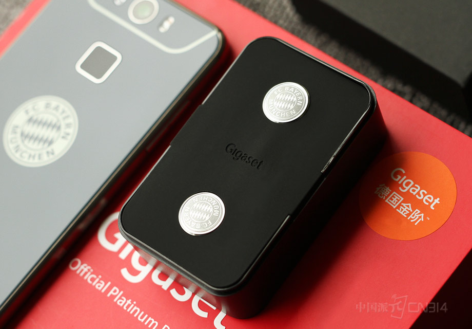 Gigaset��װ��ʶ��ƻ��Ķ����ϱ�����˰���Ľ�����ӵĶӻգ��ǳ�����