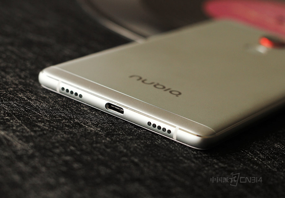 �����ײ�����������ݽӿڡ�