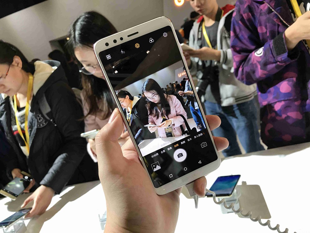 S11��ַ����������Ӳ�����ƣ���������������ҹ�������£����и�Ϊ��ɫ�ı��֡�