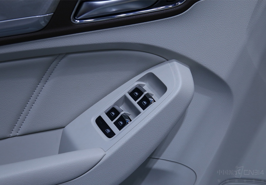 ������12.3Ӣ�������Ǳ����������ֱ�������⡣