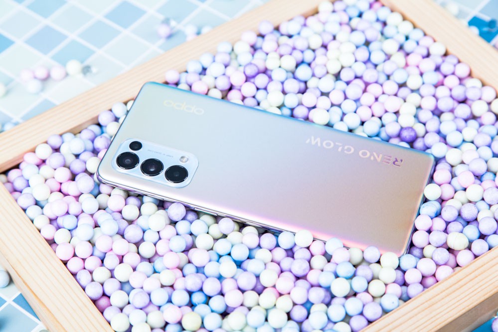 ⲿߵı仯ͬǹԴ֮¶ҫ۵Ľɫʣͣر任ֻĹսǶʱɫҲ֮ı䡣ṹеˮʣҲʹֻײָƣúǵĴиϸ塢˿