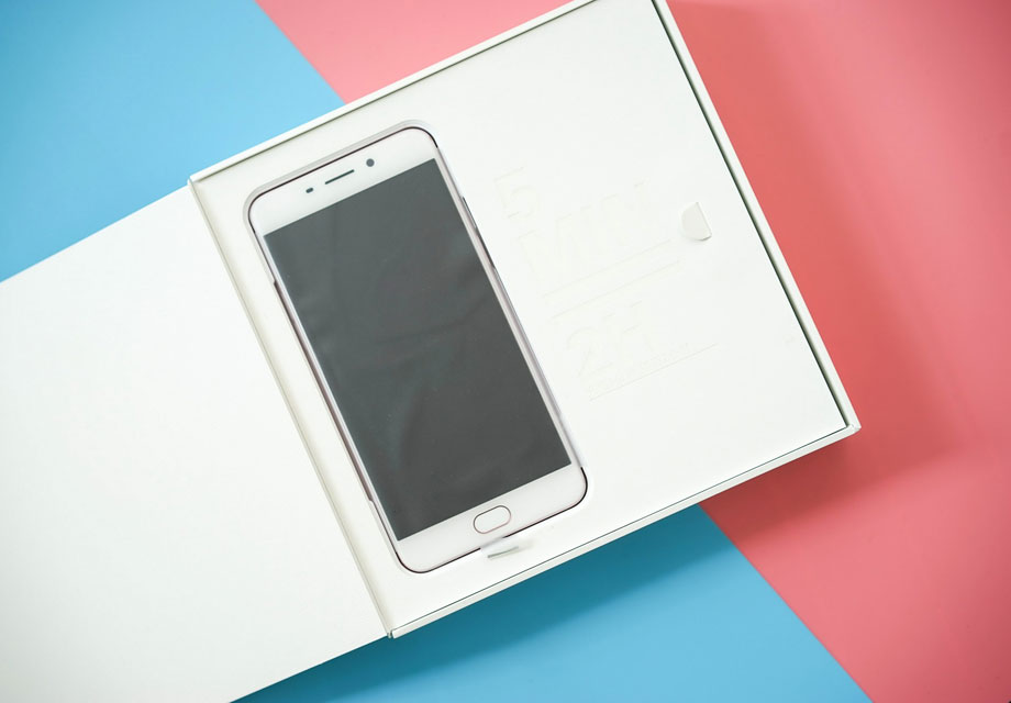 ĿǰTFphone������ԤԼ�Ѿ����������빺����û��Ͽ�ȥOPPO�ŵ����ԤԼ���������л��������֣�