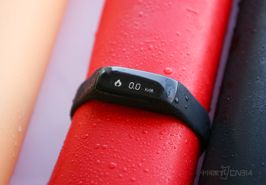 �������������������ֻ�HW01��ֵ�㹻��ɫ����ڴ�ɫ����Ҳ�ܹ��������ԡ���ʡ�Ϊ������ֻ����ֿ���������֮��߶����ʾ��ԣ���������������������ܻ������벻�����ջ�