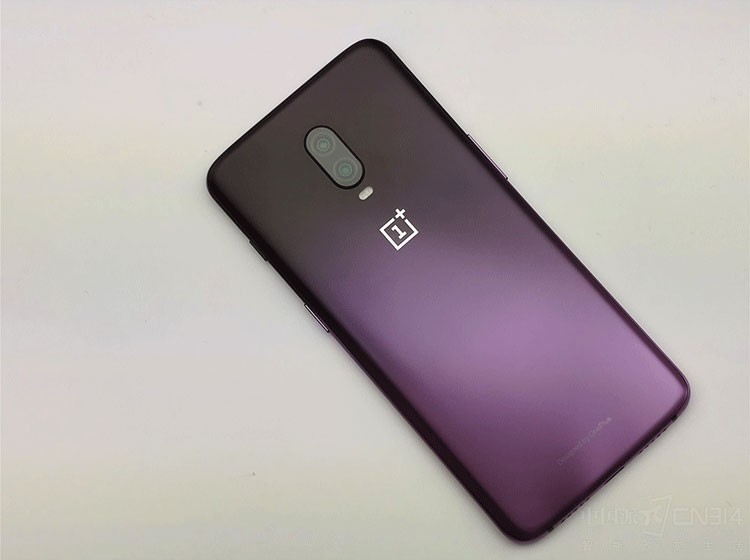 ��������ȷʵ�ܼ򵥣�˫�㾵ͷģ�顢LED����ơ�һ��logoһ���ſ�������ȥ�ǳ���Լ��������ϸ����Ҳ��ʵ�������͡���