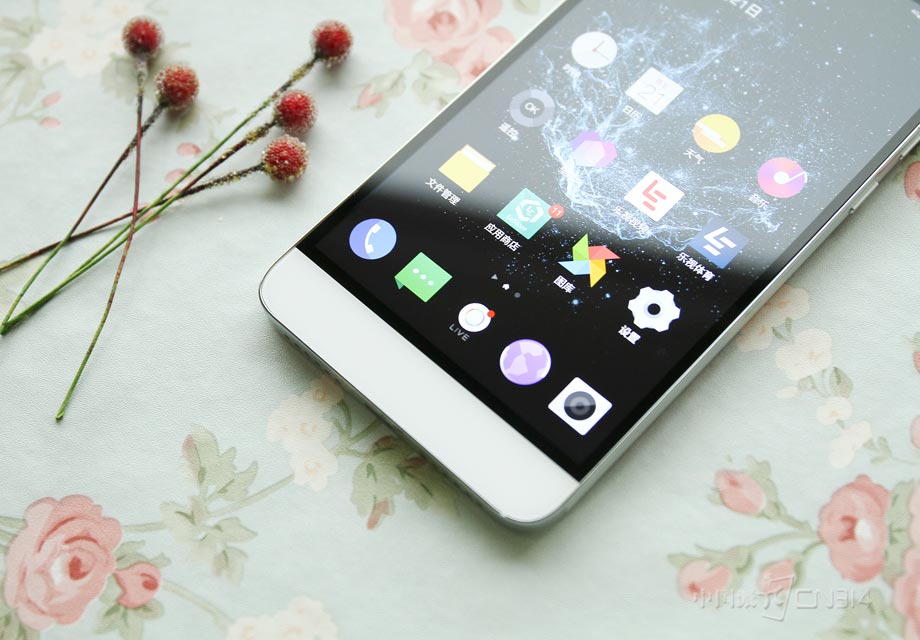 ��Ļ�·����������Ŵ���ʽ������ƽʱ��������״̬���в���ʱ���������ǳ����ܴ�Ů���û�ϲ����