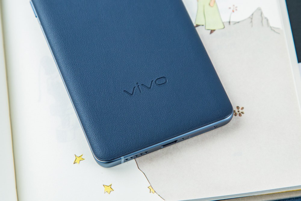 һֱvivoƷµֻƷӰϵͳƣȥǵӡ󣬸㷨AIպ͸ָȤӰܡȻX60ϵУX60 Pro+󱭡콢ϣǿһvivoӰϵͳļvivoЯֲ˾ӰϵͳֻӰٴ۷塣