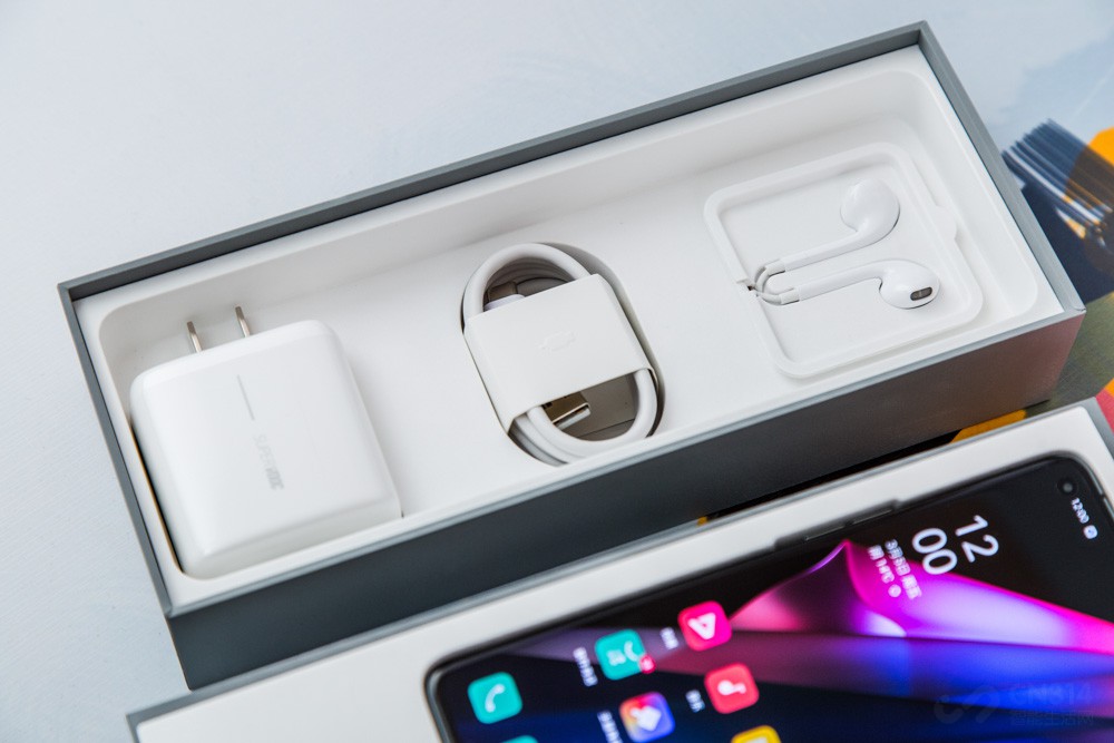 ÷棬OPPO Find X3 Pro8885nmƳ̣CPUGPUһֱ25%35%VCҺɢģ飬Ϸܴѵɢȡ4500mAhĴأ֧65W䡢30W Լ10W߷硣