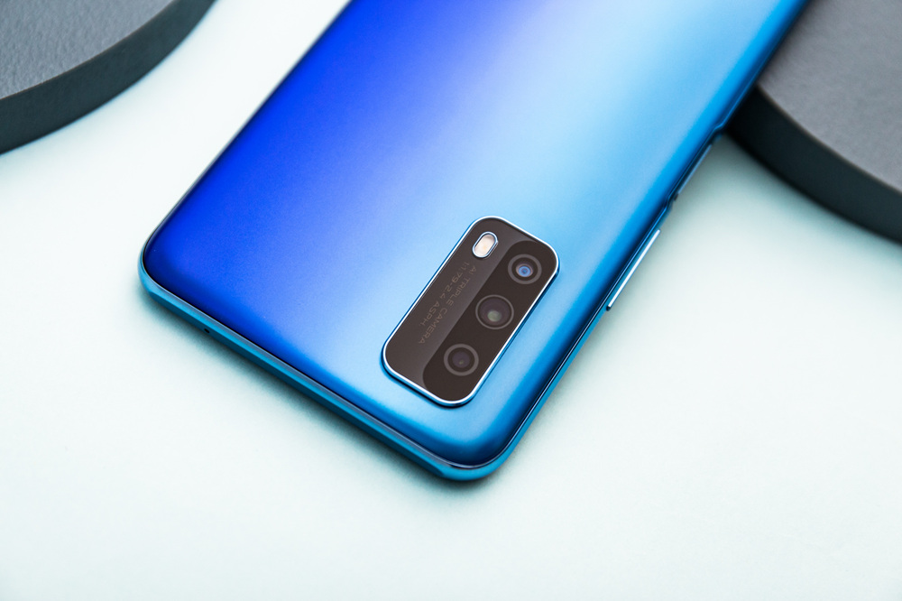 iQOO Z1xͷͷֱ4800ͷ200 黯ͷ200΢ྵͷ