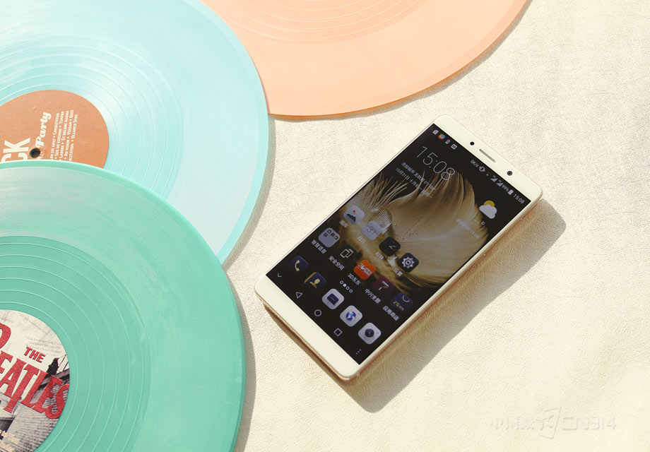 �û�����ת�Ƽ��������Խ���2Dת3D�Ĵ�������ԭ�л����ϴ����ˡ������侳����3D���顣