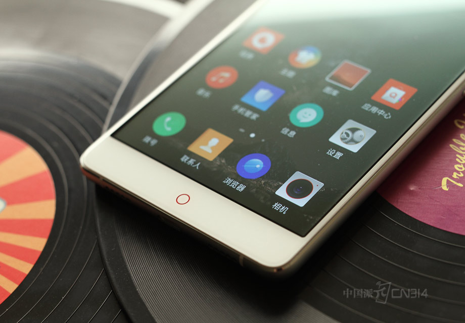 ���������ǵ��͵�Ŭ���Ǻ�ɫСԲ����ƣ���ʶ�ȼ��ߡ�