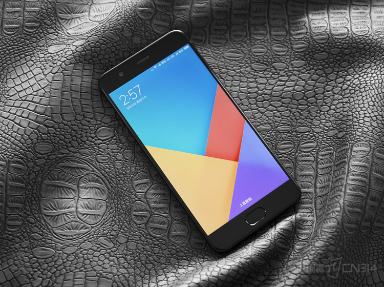 ����С�׸��û��ṩ������ɫ������ɫ���ְ汾����ǰ���۵�һֱ�����ڰ棬�����õ���Ҳ�����ڰ棬�����������ڹ��ո��ӡ������Ѷȸ���ֱ����������С�