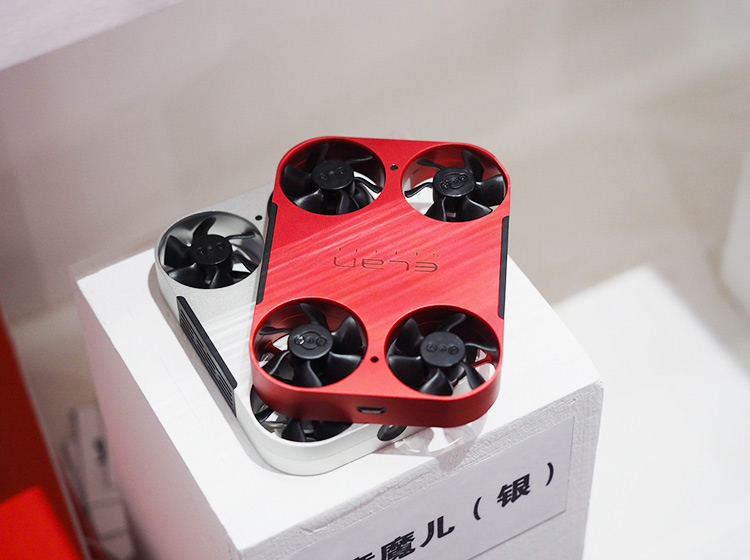 �ĸ��ر���Ƶı�Ƶֱ�������������⶯��ʵ���Ҹ�Ч�ĺ�����Ҷ�������˻�ӵ�г�������ԡ�ͬʱ�������ƽ�ϵͳ�ṩ�˱ȴ�ͳ��¶��Ҷ���ߵİ�ȫ�ԡ�