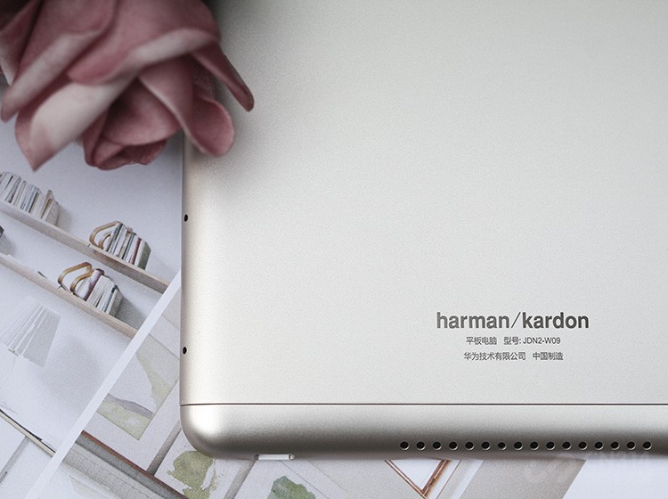 ����ײ�ӡ�й���������Ч�Ľ������ƣ�ǿ���3D������������Ч����ϻ�ΪHisten��Ч�����������ܹ���ȫ����˲���ù�Ӱ�����˺ü�����Ӱ���Ρ�