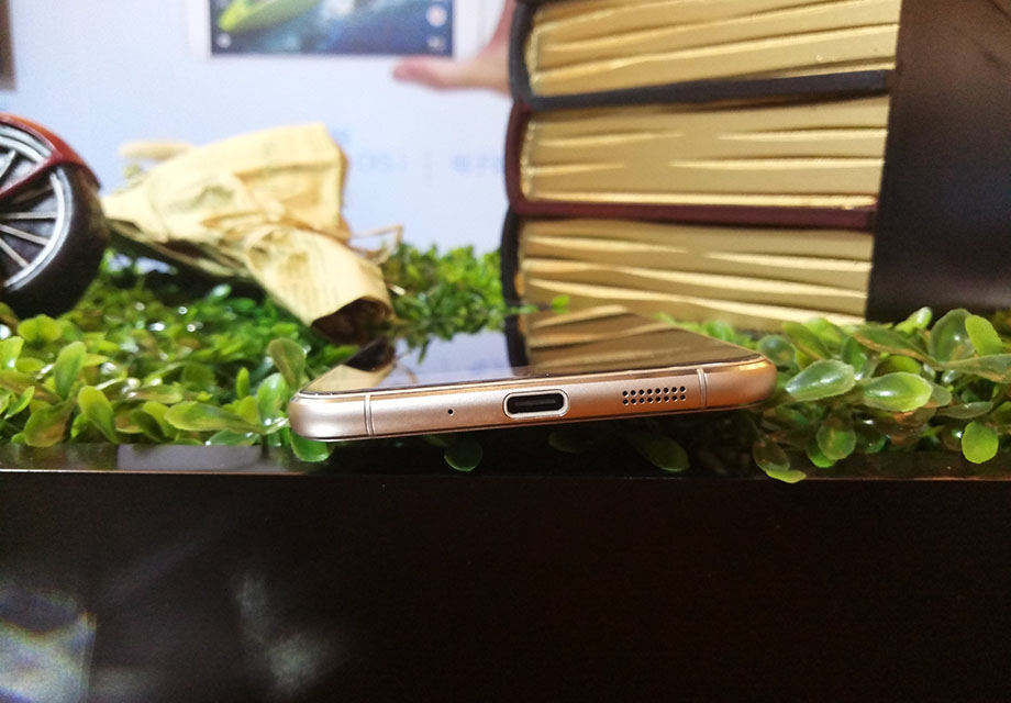 ZenFone 3�������ܱ��־���ȫ�棬14nm�˺�����625��������Ƶ�ﵽ2.0GHz�����ϴ�������������50%�������Ż�35%��֧��0.2����ٽ�����5��ָ��ʶ��Ĵ�����������ȫ�ȼ���ȫ��ͨ��VoLTE����������Type-C�ӿڼ�˫ƵWiFi�ȹ������ʵ�á�