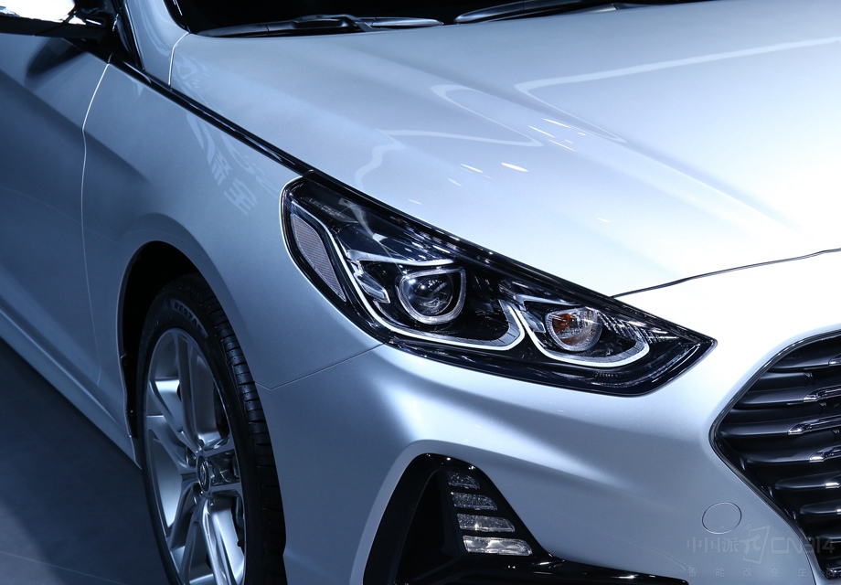 ������դ�ײ������������������죬�Ӿ����Եø�����