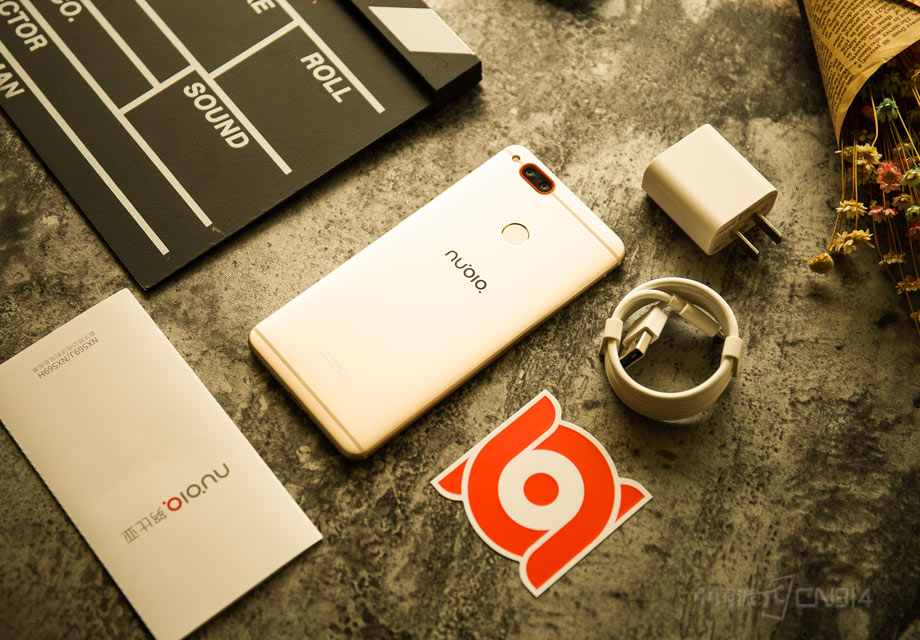 Ŭ�������µġ�˫��Сţ��Z17mini���ʱ������ֻ���Ӱ��������̸�۵Ļ��⣬ԭ�����������˫�㼼�������ĳ�����Ӱ�淨�����������˽���ֵ��ľ��ǡ�ʱ����������ܡ�