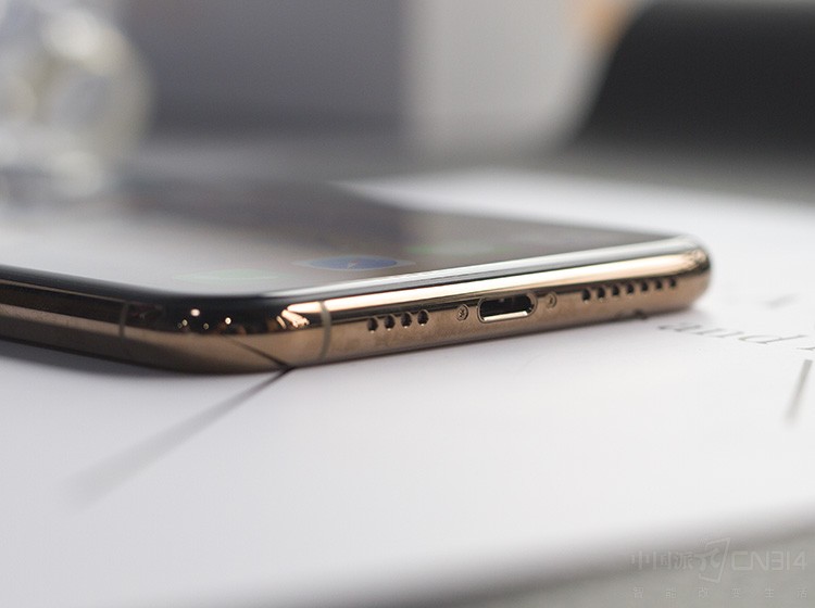 �ײ���Ȼ�ǵ���������ƣ���������ͨ����������Ͳ����ʵ��˫����������Դ��������Ȼ�ǡ��洫����5W���ͷ����10W����������