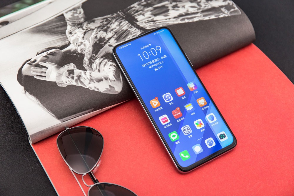 ֵעǣҫX10صĴǡU820𿴴ͷֲ9öõҲ7nmƳ̣Ƶﵽ2.36GHzԼ콢ͬĴܹNPUҲ˱䣬ڷǿܵͬʱ˹ģʵֽϺõƽ⡣