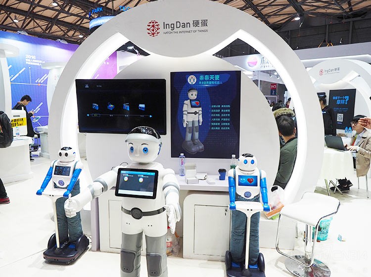 �����ͻ����˿����ڼ��С��̳���ѧУ�ȵط�ʹ�ã�Ϊ�����ṩ�ḻ����Ѷ��