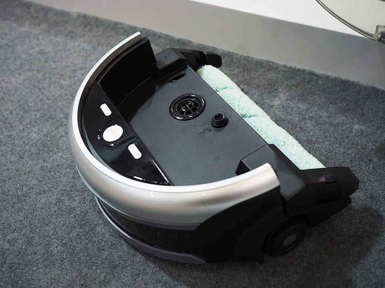 ���Ƶġ�����ϴ�ء���෽ʽ��������ILIFE����Ƽ���ɨ�ػ���������ĺ��ļ������߱����ܹ滮���������������ι滮��ɨ��ʵʱ����ƫ��ȹ��ܣ�ʵ�ָ�Ч�����ࡣ