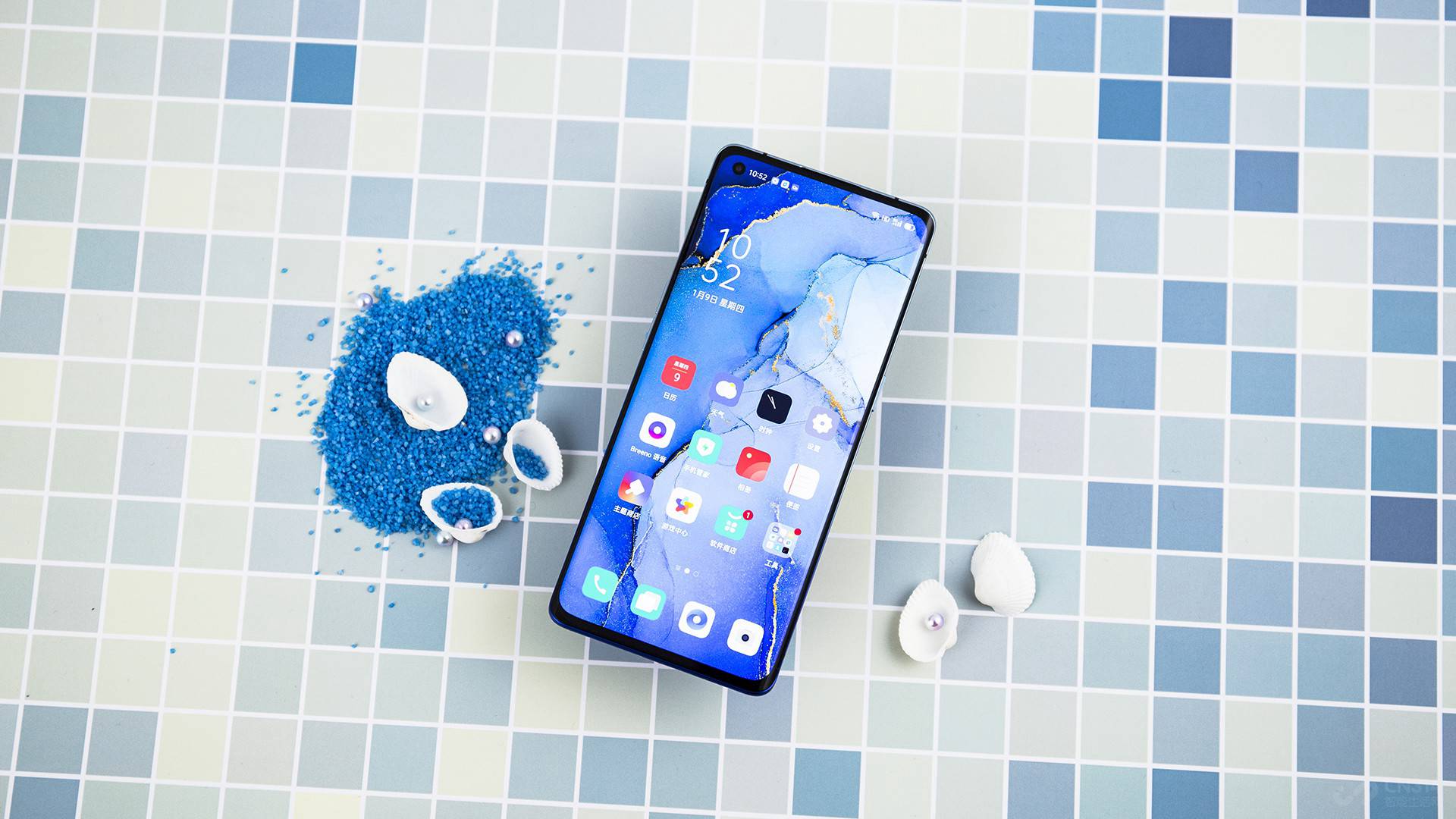 12��26�����磬OPPO�׿�5G�ֻ�OPPO Reno3 Pro�ں�����ʽ��������Ϊ2019�����һ�����5G�ֻ���Reno3 Pro����˫ģ5GоƬ����Ƶ����������90Hz�߸��������������������Ҳ�����˸��ᱡ����ʵ���˸е��Ķ���