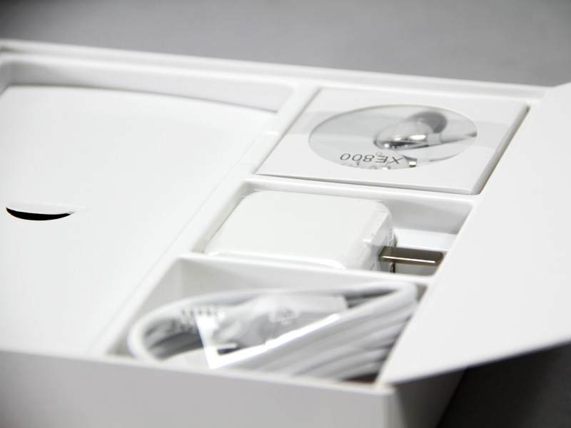 vivo Xplay3S6ӢIPSĻֱΪ2560x1440أܶȸߴ490PPIʾЧʮֳɫvivo Xplay3SۼԼʱиʮ㣬Ӳǿǽ൱ֵÿǵһ