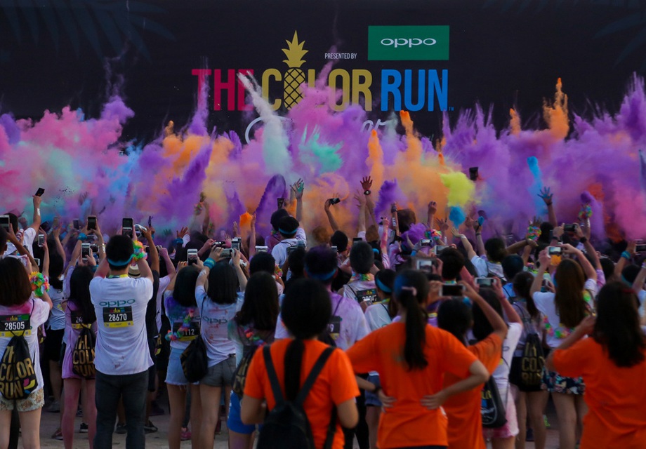 ���� Color Run�����Ŵ�Ҷ�����İ����������Ϊ\