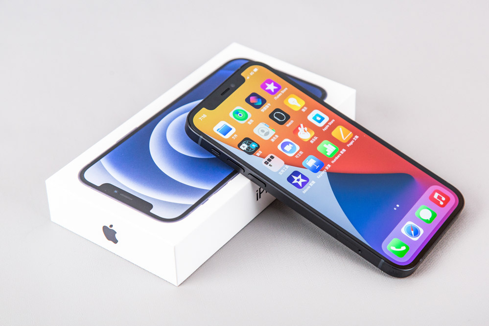 ���÷��棬iPhone 12ȫϵ��������A14оƬ����Geekbench 5�Ĳ���������ֽ������ȷʵ��ǿ�����������֮ǰÿ��оƬ�ĸ��£���ε�A14�е������ࡣ