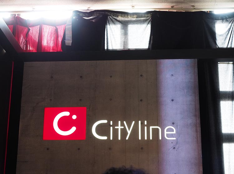  �ڶ�����Ӳ�ƷC6��һ�ֶ���С������ĸо���