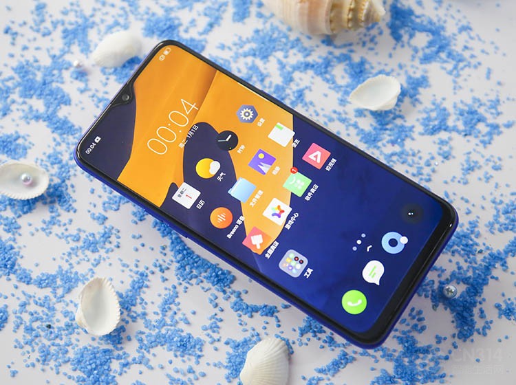 ����ǰ��ʱ�䣬realme�Ƴ�������Խ�������realme X�ഺ�棬��λǧԪ��ȴӵ�в������ܺ���ֵ�����ܹ�ע�������ڽ����õ���realme X�ഺ���������������һ�����ͼ�ͣ����һ�����������ǧԪ����ӵ����Щ�������԰ɣ�