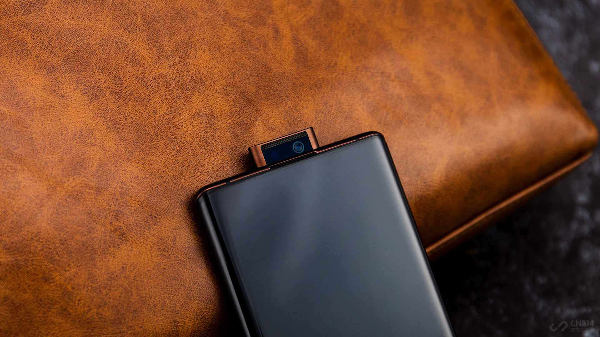 表现琥珀晶奢华感vivonex3s琥珀醇图赏