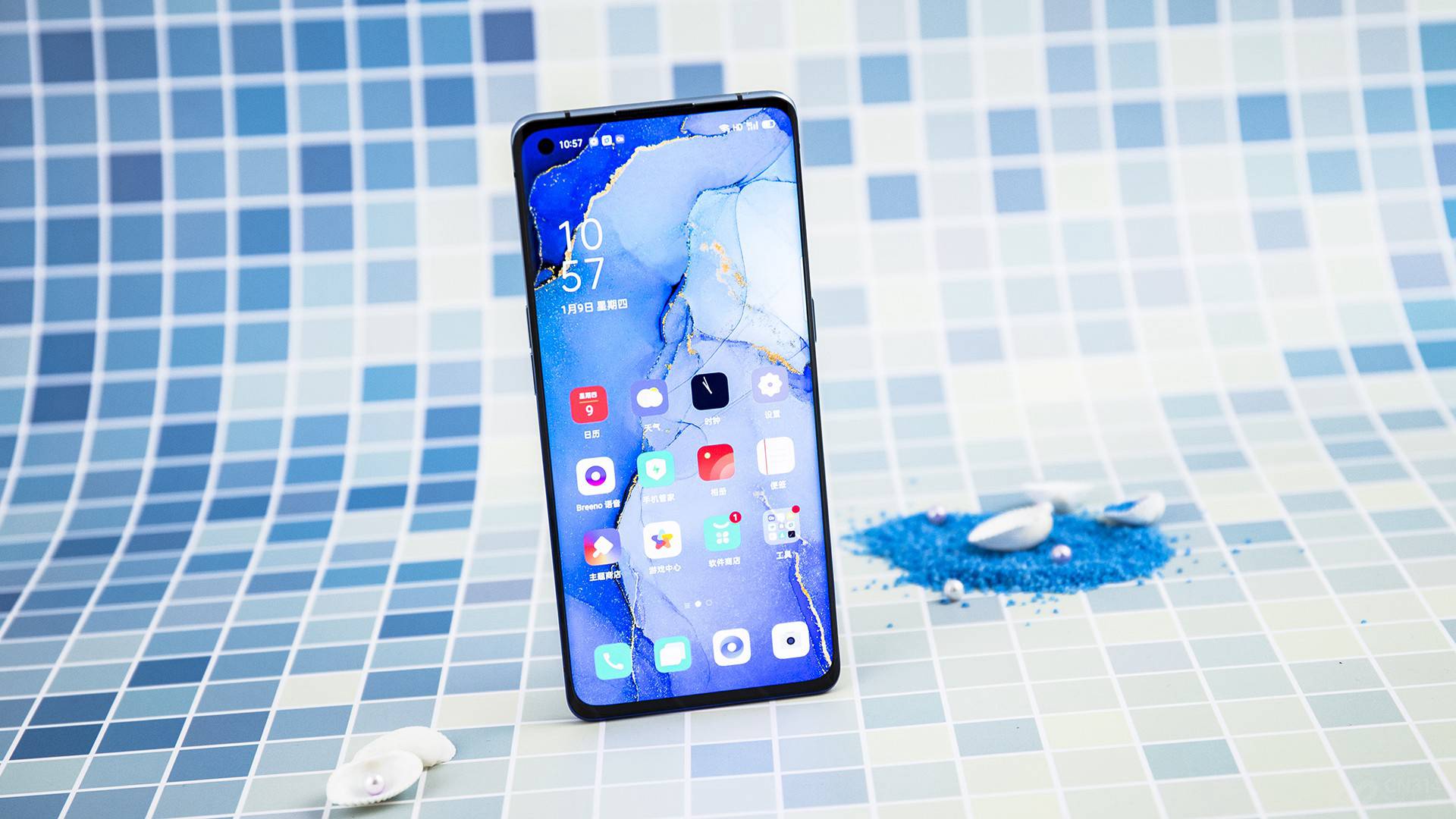 ��Ļ��֧����� 90Hz ��ˢ���ʺ���� 180Hz ���ز����ʣ������Ѿ��õ���֡���Ż�������ˢӦ�á�����Ƶ��������Ϸ��������������Ӱ���Ӿ������ˬ�졣