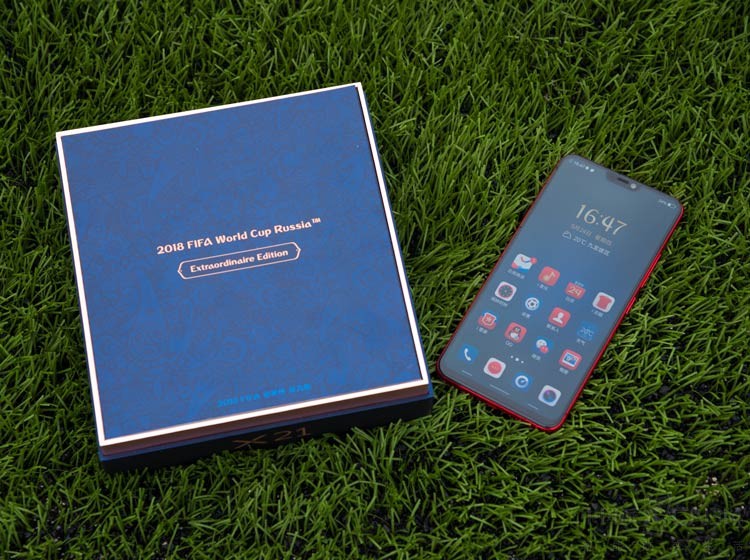 6.28Ӣ�����һ��ȫ������ơ�19:9���޳���Ļ�����Լ�90.3%�ĳ�����ռ�ȣ��Ӿ������ʮ�㡣