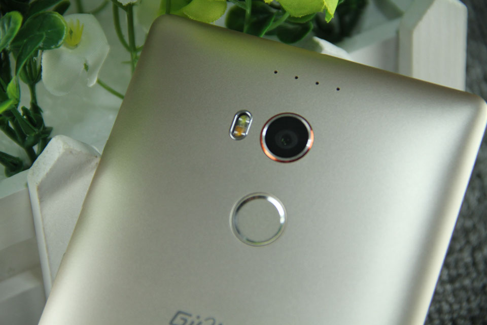 ����ͷ���شﵽ��2400�����أ�����˫ɫ�������