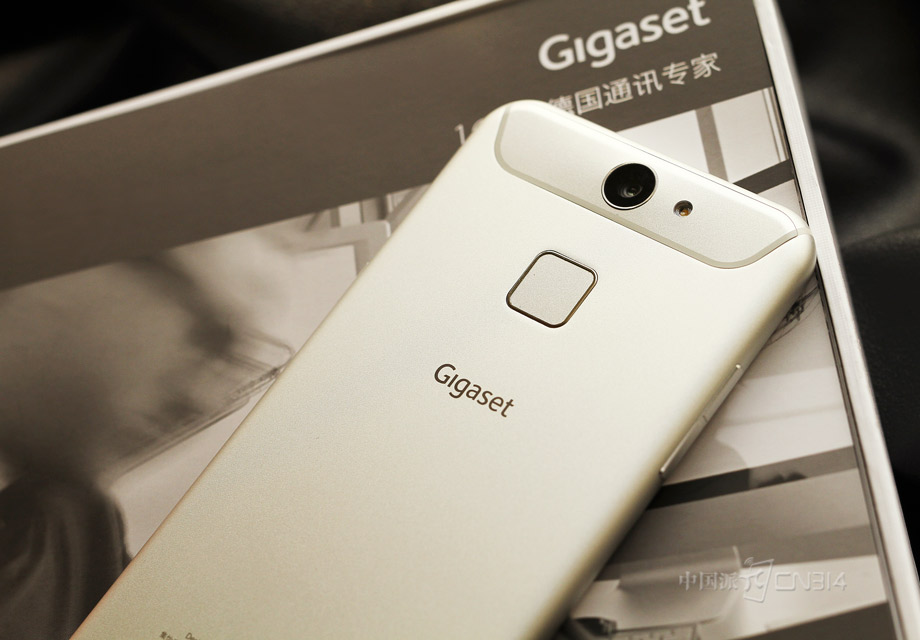 �����Gigaset���ME pure��һ�����Ե¹����Ͻ����콢��