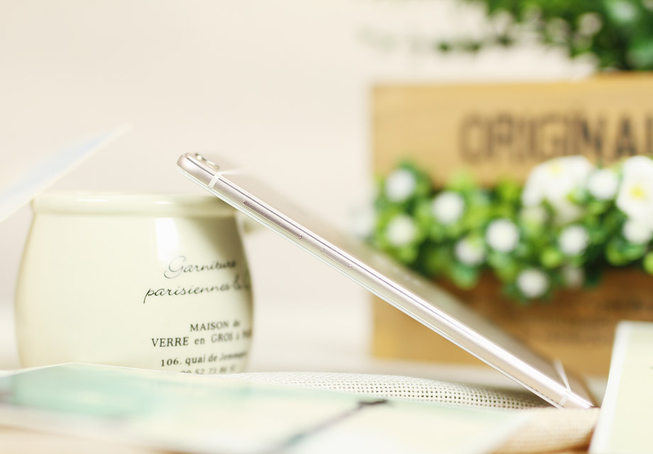 �������͵�Դ���������˻����Ҳ࣬�ǳ����Ϲ��˵�ʹ��ϰ�ߡ�