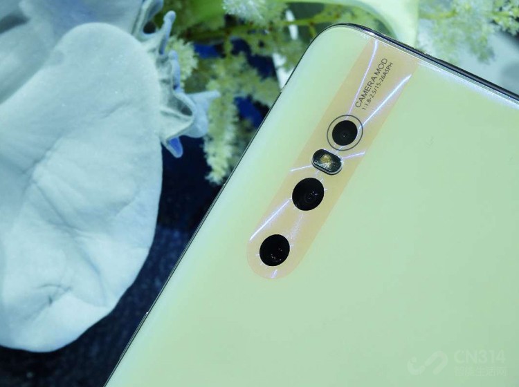 ������۸����գ�X27�����ͻ�ƻ��������˹����������ϣ��������Jovi��ӵ���˶��ֶԻ�������������������Jovi����ʶ��16�����쳡���� �����ݻ�����ֱ�ӻش����ʳ�����ε�����20����Ӵ���İٿ����⡣