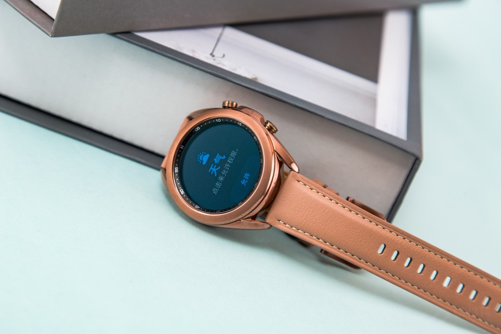 ����û��г���һ��Сʱû�ж���������Galaxy Watch 3��ϵͳҲ��Ͷ��������ֱ�һ����ʾ������������߽�����������е��£���һЩ�򵥵�Ť�������졢�����Ȼ��