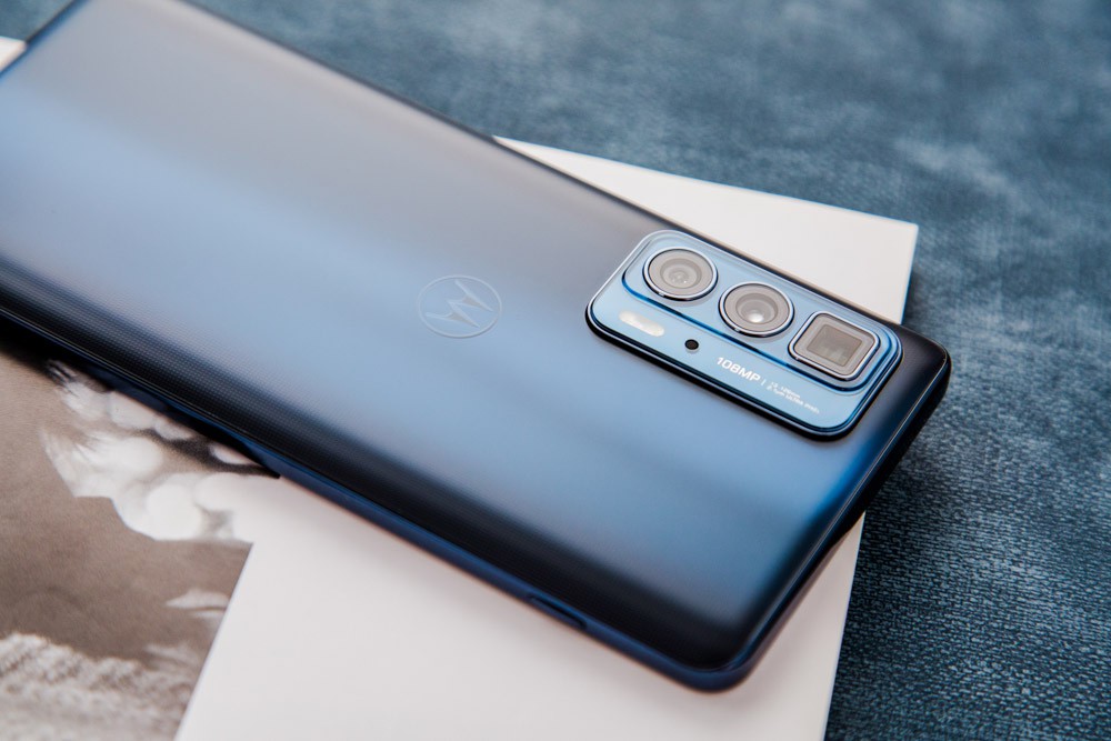 Ӱ棬ǡޡ»1ͷedge s pro˻˸׿Խϸڿ̻һؾźһļӳ֣سߴڰ⻷еĻʸӾޡ