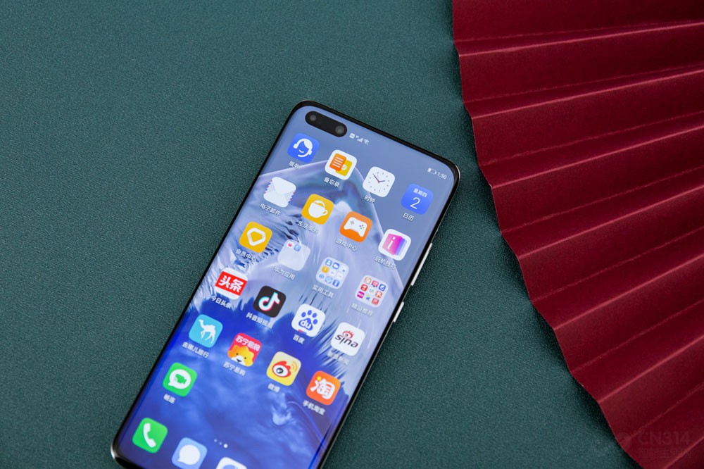 ӻҲǻΪPϵ״βڿƵľͷȻĻϽǶһһĺɫ״ڱȫĻԣڡı߿խ˴һȥֱǡȫӾ۸Ǻ𺳵ġǰþͷΪ3200뾰/̬ͷ˫ãмǻӦʵַḻAI淨ղ