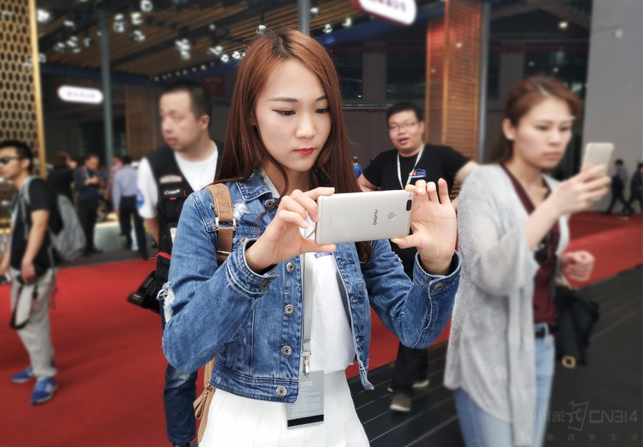 ���С�����ĸ����㣺��ע΢�Ź��ں� ��314 ��ѳ齱����̨�ֻ�Ŷ��