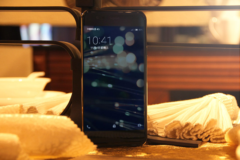 �ֻ������������һ��2.5D�������ǣ���ֵ�ܸߡ�